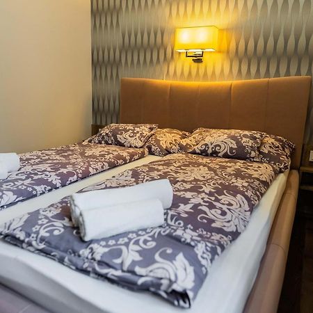 Allium Apartment Makó Eksteriør billede